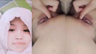 Bokep SMP Bocil Hijab Memek Pink Sempit Viral