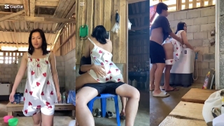 Bokep Indo ibu dan anak mesum di dapur pas rumah sepi